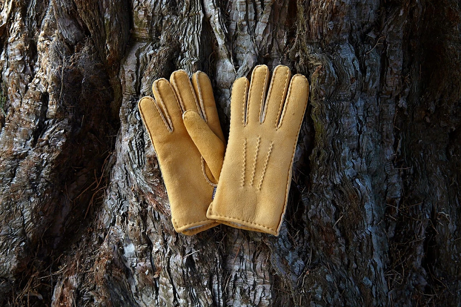 The Perfect Gift Idea – Sheepskin Gloves